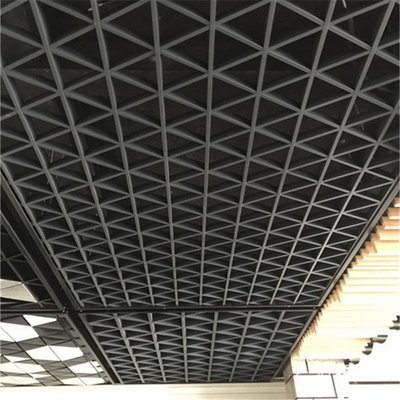 il soffitto aperto delle cellule 200x200x200 piastrella corrosione di alluminio del triangolo l'anti