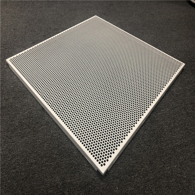 PVDF ha galvanizzato il modello perforato del bordo del quadrato celato pannelli per soffitti d'acciaio