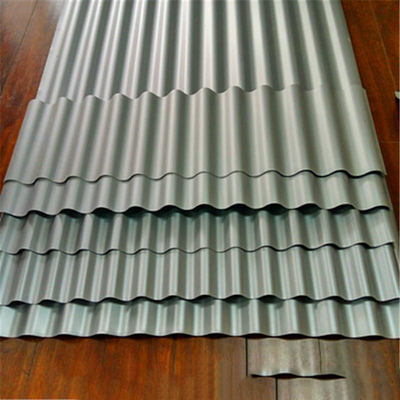 Lo spessore ondulato di alluminio su misura del soffitto 2mm del metallo non ha perforato