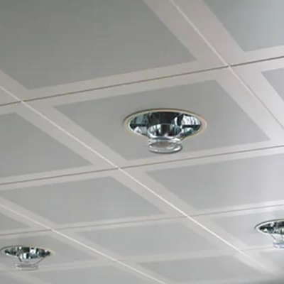 l'alluminio di spessore di 1.0mm risiede nel quadrato del metallo del soffitto piastrella il colore bianco