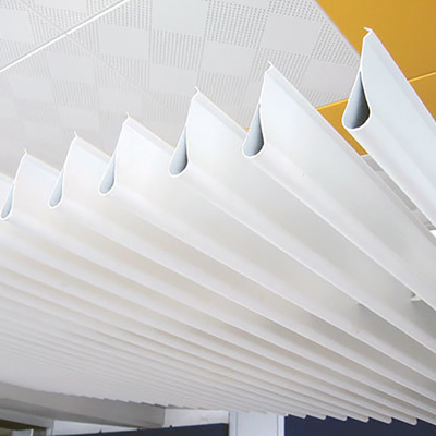 Soffitto a forma di U bianco dello schermo della lega di alluminio del soffitto dello schermo della goccia di acqua