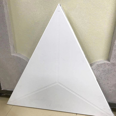 Triangolare insonorizzato moderno di modo Clip-nella forma perfetta del soffitto