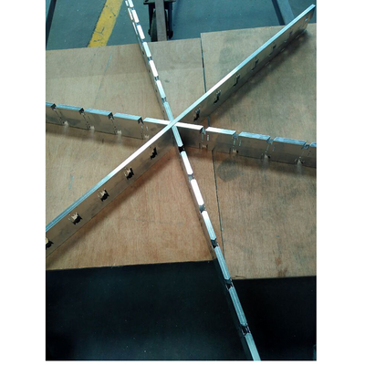 Il soffitto celato del metallo di griglia piastrella il quadrato di 200x200mm o il bordo smussato