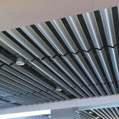 Lo schermo personalizzabile di V ha sospeso l'assorbimento acustico del soffitto di alluminio