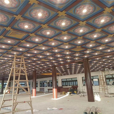 Il soffitto di alluminio del quadrato del trasferimento di calore piastrella il tetto del tempio 900*900 decorativo