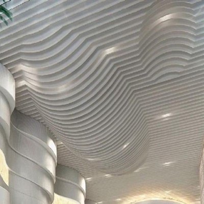 Soffitto acustico Facciate di edifici in metallo Soffitto a onda con deflettore in alluminio