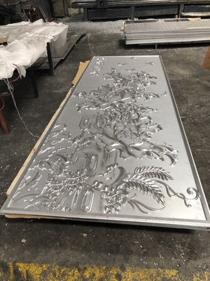 Superficie convessa Alluminio Metallo Soffitto Scultura tridimensionale Piatto in rilievo Piatto liscio