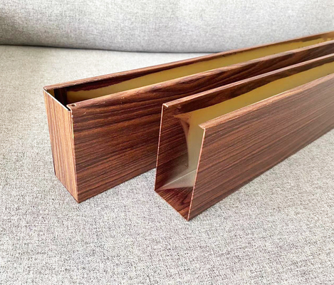 dimensione su misura 0.5mm di spessore del soffitto del deflettore di 300x300x3000mm U