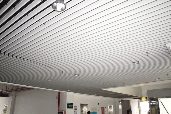 spessore di alluminio dello schermo 0.5mm del soffitto B del metallo di 200x3000mm