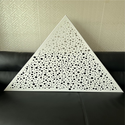 il triangolo di alluminio del soffitto del metallo di 0.9mm ha modellato la clip in mattonelle perforate sospese del soffitto