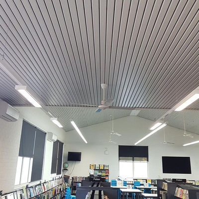 soffitto di alluminio PVDF della striscia di 135mm U che ricopre assorbimento acustico